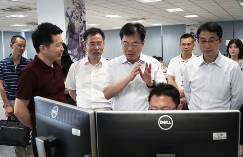 江苏省委网信办、省委宣传部领导赴金年会科技园调研重点企业