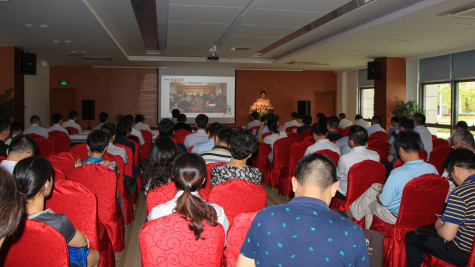 参加“全市构建和谐劳动关系建设推进会” 领导走进金年会科技园