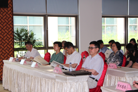 参加“全市构建和谐劳动关系建设推进会” 领导走进金年会科技园